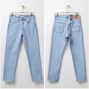 Levi's Wedgie Icon Jeans Tango Talks Light Wash